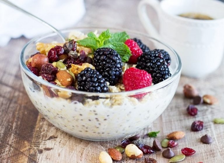 Oatmeal With Fruit, Nuts or Seeds
