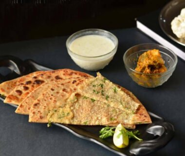 Gobi Stuffed Naan Recipe